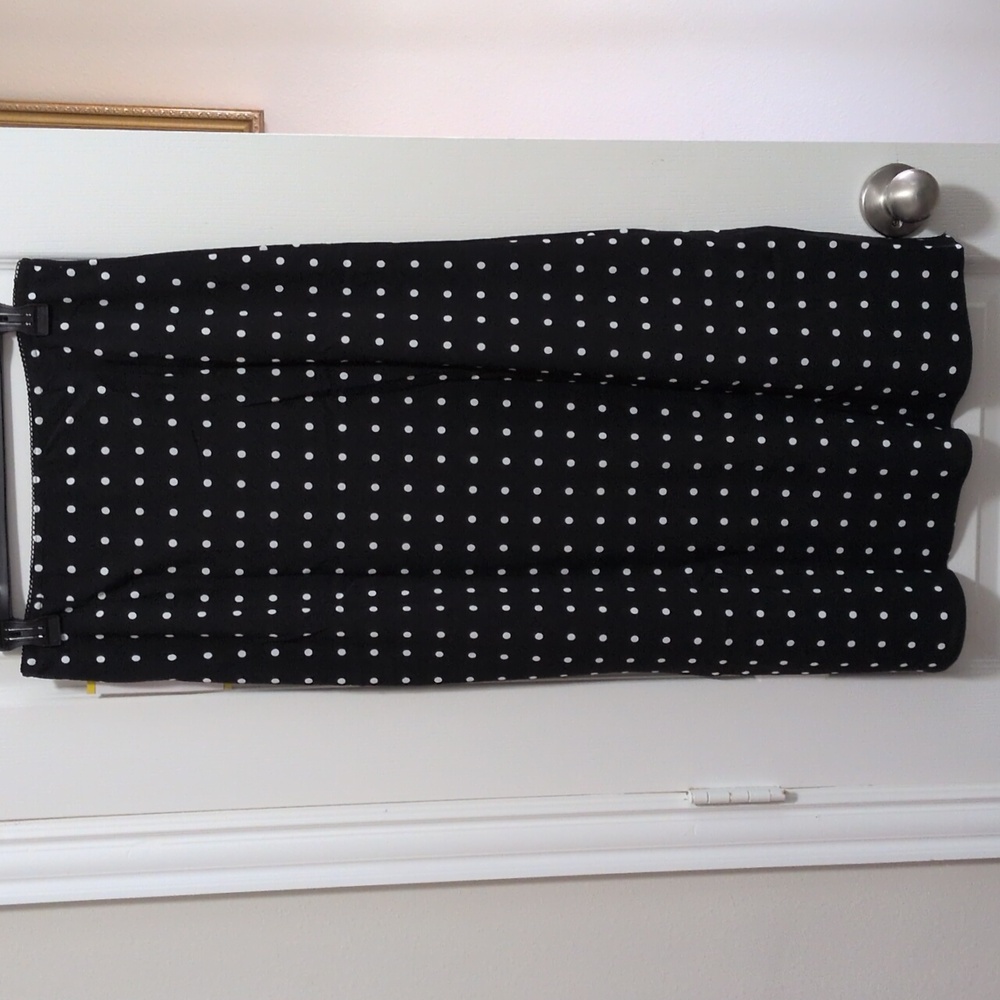 Aeropostale Black And White Polka Dot Skirt - Picture 4 of 5